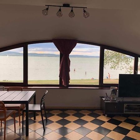 Szines Panorama Apartman Balatonlelle Exteriör bild