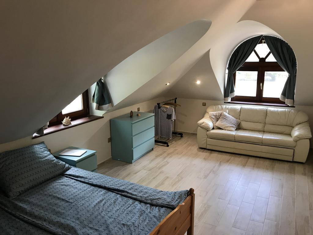 Szines Panorama Apartman Balatonlelle Exteriör bild