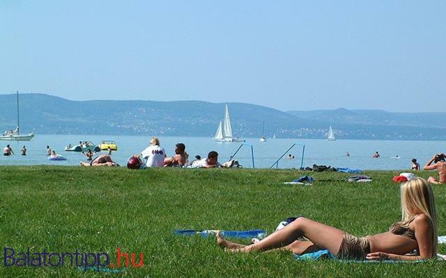 Szines Panorama Apartman Balatonlelle Exteriör bild