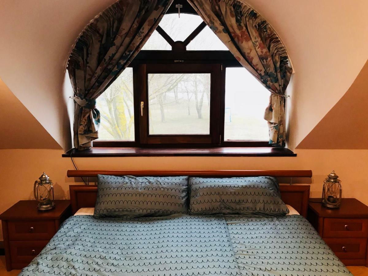 Szines Panorama Apartman Balatonlelle Exteriör bild